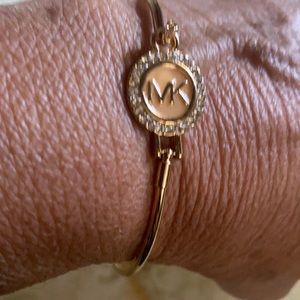 Authentic Michael Kors Goldtone Bracelet in Good Condition